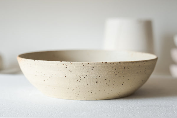 Salad Bowl Speckled Matt/Unglazed