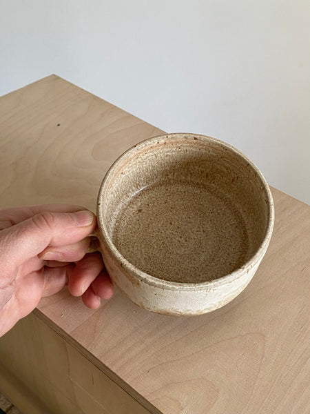 Flat Cup Sandstone With Handle